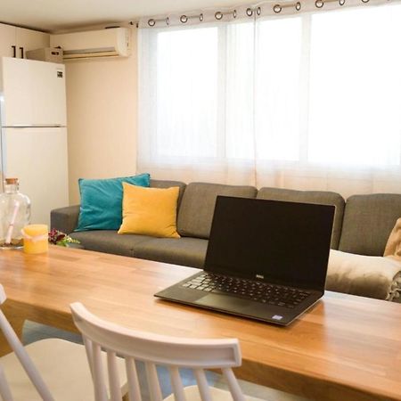 Primrose Boutique Apartment Ashdod Eksteriør bilde