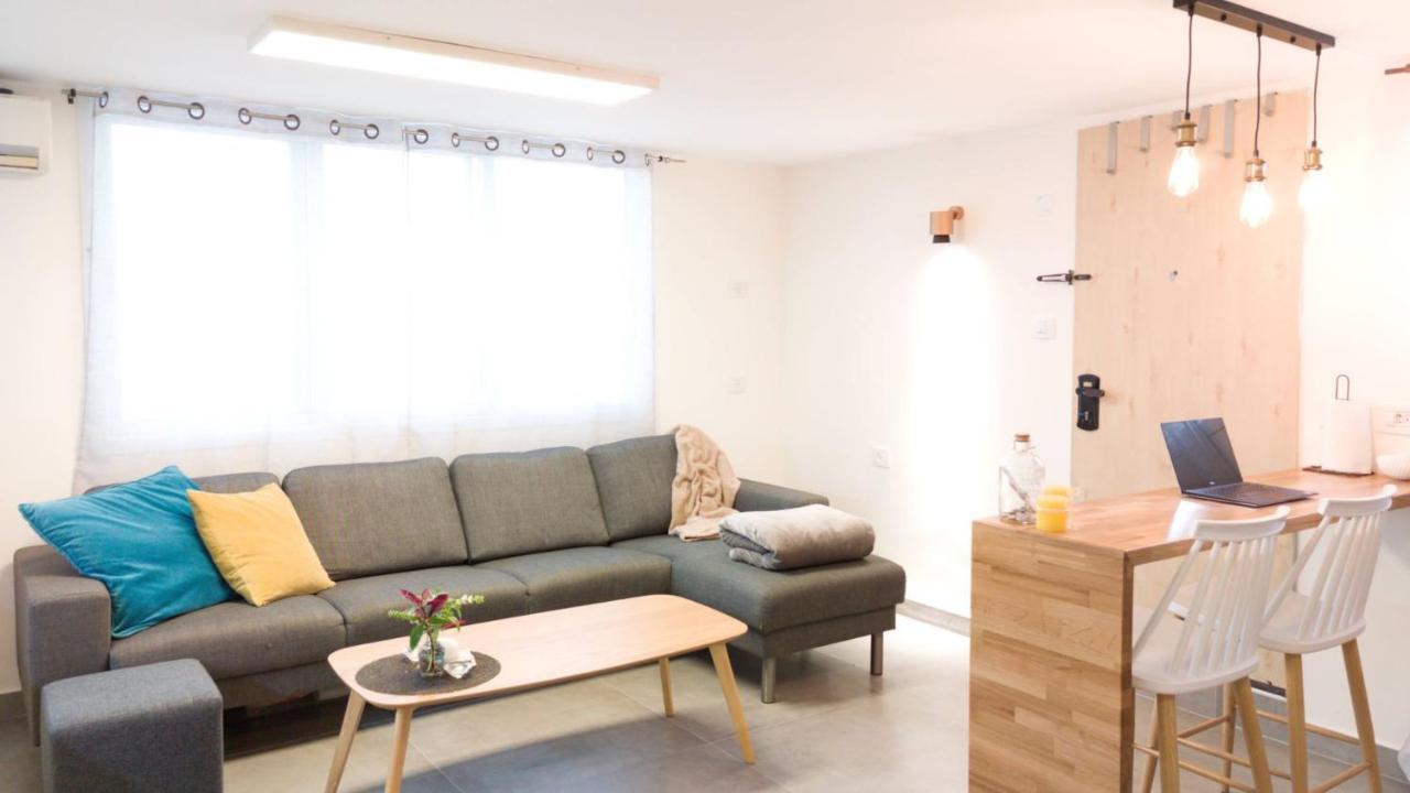 Primrose Boutique Apartment Ashdod Eksteriør bilde